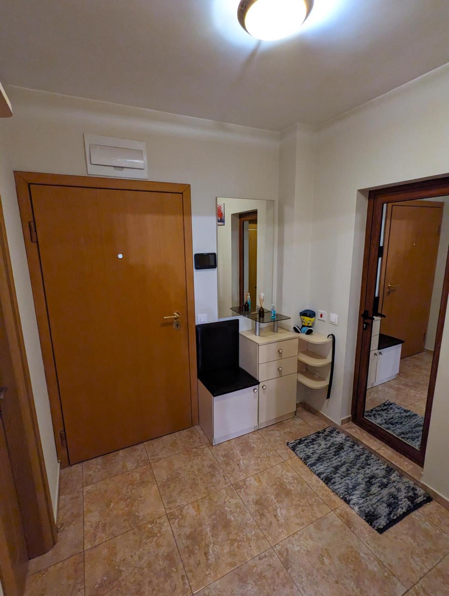Business And Leisure Apartments In Mladost 2 With Free Garage Софія Екстер'єр фото