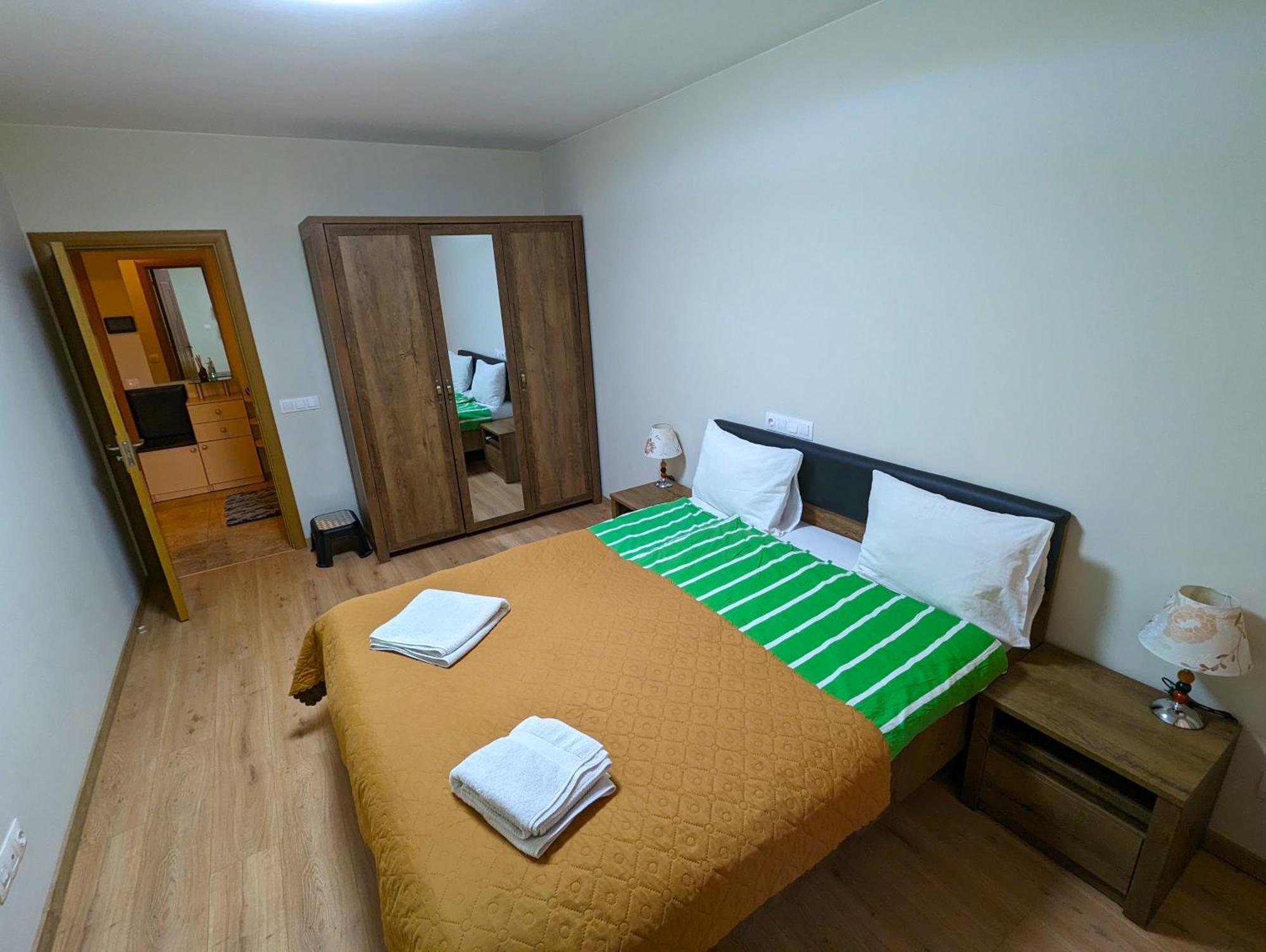Business And Leisure Apartments In Mladost 2 With Free Garage Софія Екстер'єр фото