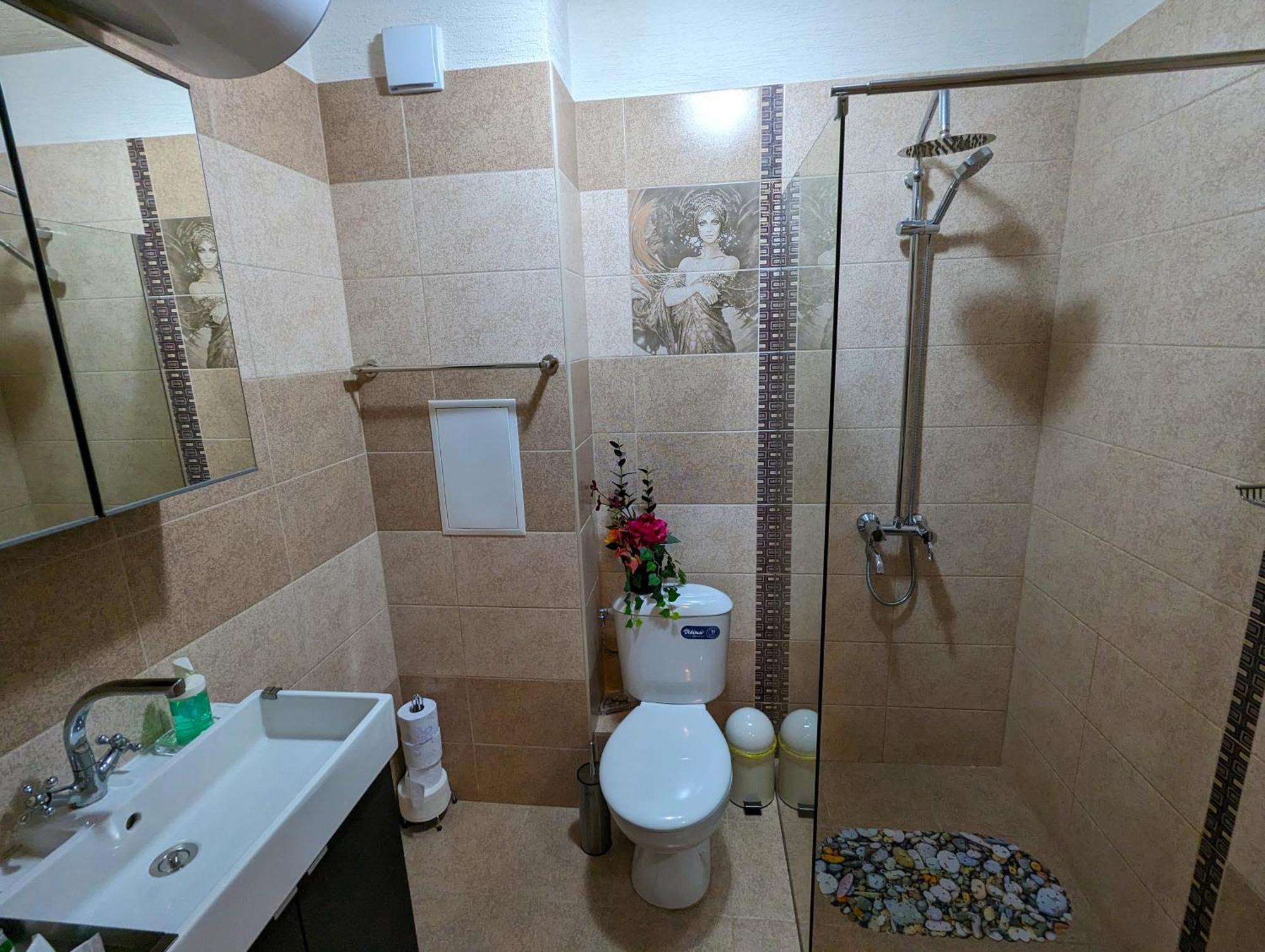 Business And Leisure Apartments In Mladost 2 With Free Garage Софія Екстер'єр фото